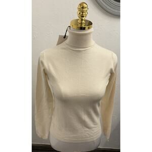NWT Pull&Bear Women’s Ivory Turtleneck Knit Sweater Size Medium